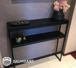 Черный консольный стол для прихожей