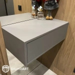 Подвесная консоль для прихожей