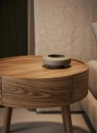 Дизайнерская прикроватная тумба Ellipse из массива карагача в стиле джапанди