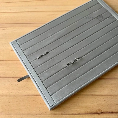 Премиальное качество материалов и исполнения гарантирует долговечность и надежность органайзера