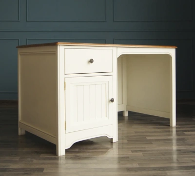 Атмосфера в комнате станет приятнее, а дизайн жилища неповторимым если Вы закажете Белый рабочий письменный стол с дверкой "Olivia". Каталог мебели из России - AdtPro. Id-3