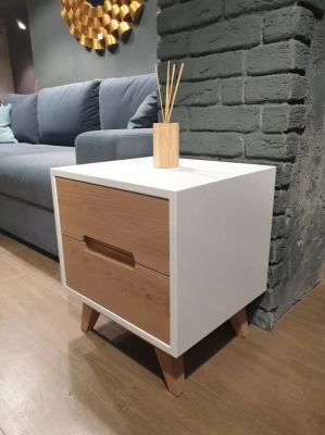  белая прикроватная тумба с фасадом из карагача  Каталог мебели из России - AdtPro Id-2