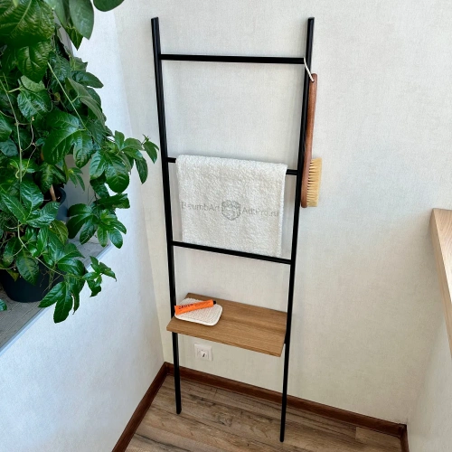 Утонченный стеллаж лесенка для ванной комнаты