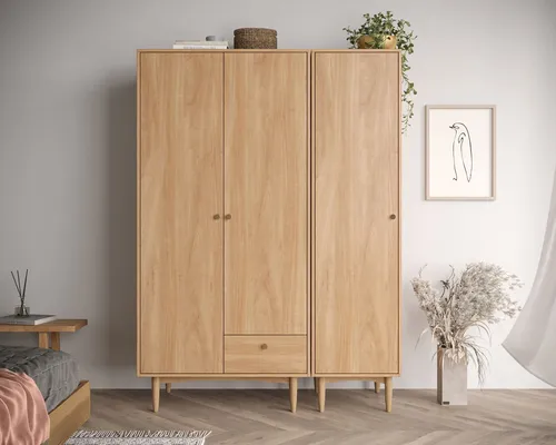  Вы можете приобрести эксклюзивный шкаф трехстворчатый Bubble solid производство Этажерка. Каталог мебели из России - AdtPro. Id-1