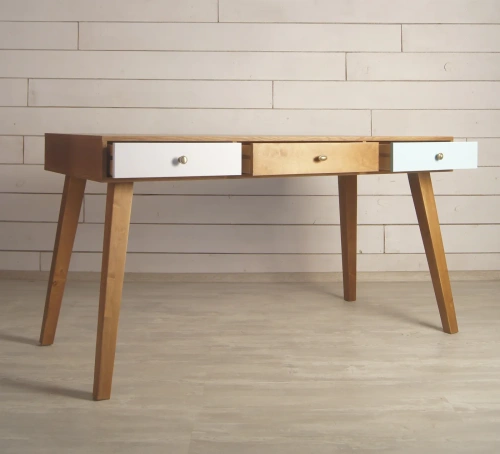 Оформляя покупку Письменный стол с тремя ящиками "Aquarelle birch" в интернет-магазине вы получаете качественную мебель с гарантией производителя. Каталог мебели из России - AdtPro. Id-2