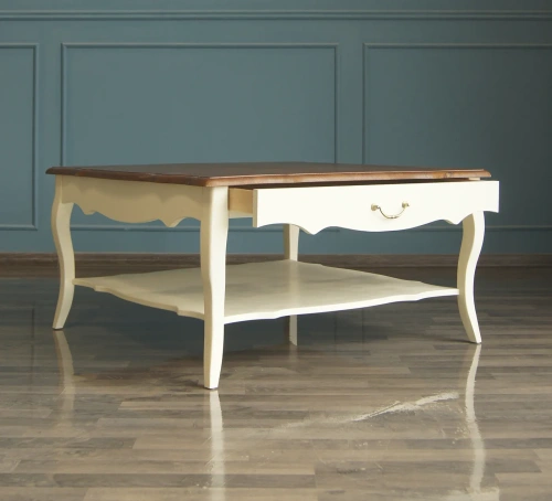 Заказать эксклюзивный стол журнальный квадратный "Leontina" цвет слоновая кость, который станет приятным дополнением к неповторимому дизайну вашей комнаты. Каталог мебели из России - AdtPro. Id-2