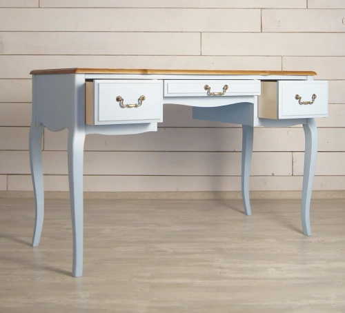 Изготовленная мебель на заказ - стол письменный с тремя выдвижными ящиками "Leontina blue" цвет голубой создаст неповторимую тмосферу в Вашей комнате. Каталог мебели из России - AdtPro. Id-2