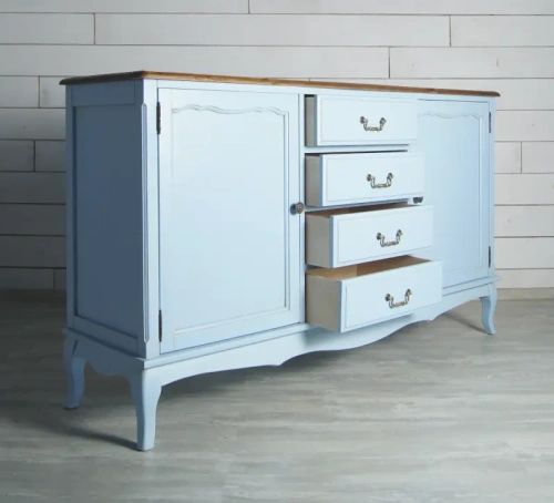 Заказать эксклюзивный длинный голубой комод с дверками и ящиками "Leontina" цвет голубой, который станет приятным дополнением к неповторимому дизайну вашей комнаты. Каталог мебели из России - AdtPro. Id-1