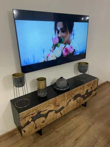 1013-1252-1021-tumba-pod-tv-iz-sleba-klena-s-epoksidnoj-smoloj