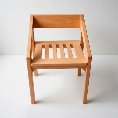 Лаконичный светлый деревянный стул у обеденного стола в скандинавской кухне