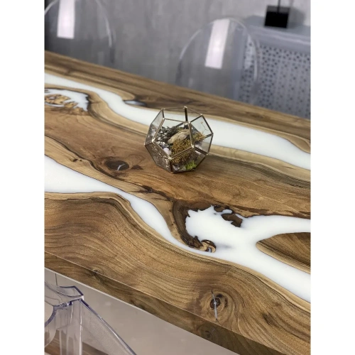  стол обеденный деревянный массив грецкий орех и смола  Каталог мебели из России - AdtPro Id-2