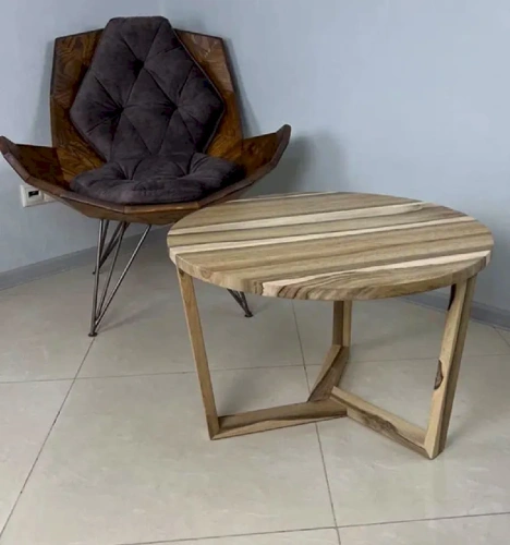  журнальный круглый столик из массива ореха  Каталог мебели из России - AdtPro Id-2