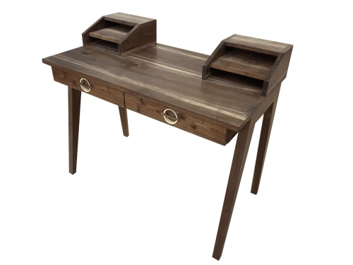  Боковой вид письменного стола мидсенчури, характерные наклонные ножки из ореха