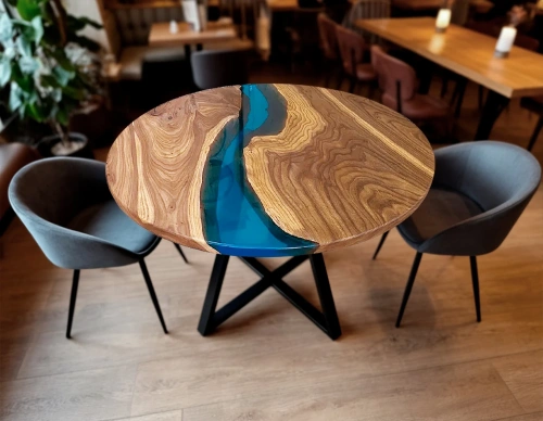 1252-328-stol-kruglyy-iz-massiva-karagacha-s-epoksidnoy-smo-21