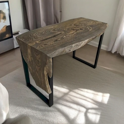 Стол из слэба в обстановке минималистичного домашнего офиса со светлыми стенами