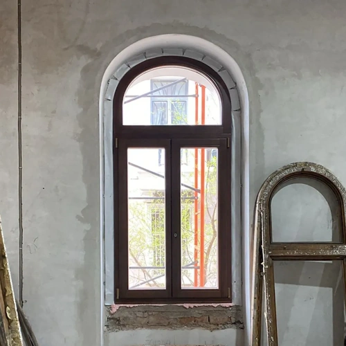 Деревянное окно арка ЕВРО 1250x1822мм. Брус 78х78мм