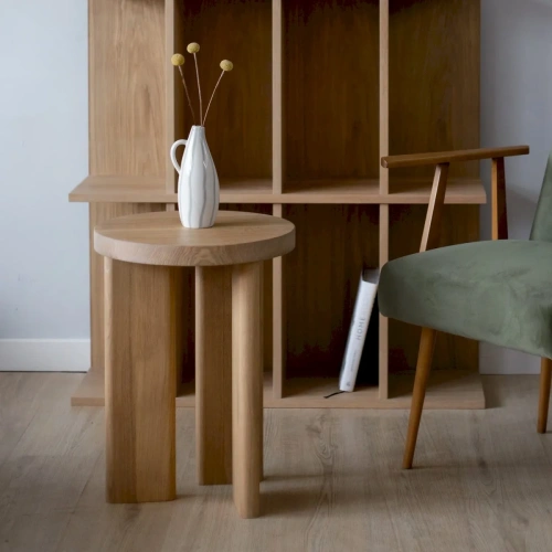 1268-0331-stolik-ionam-1