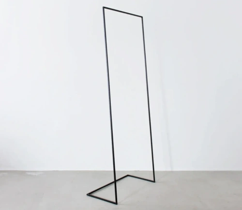 Напольная вешалка для одежды MyOry Rail - вид сбоку с верхней рамкой