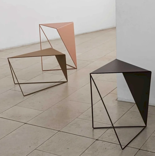 Журнальный стол MyOry Moon дизайнерский из гнутого металла для гостиной