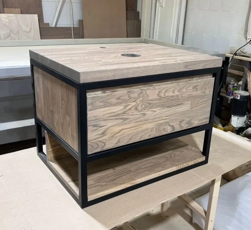 Тумба под раковину в стиле лофт ХОЛАНН в мастерской н производстве