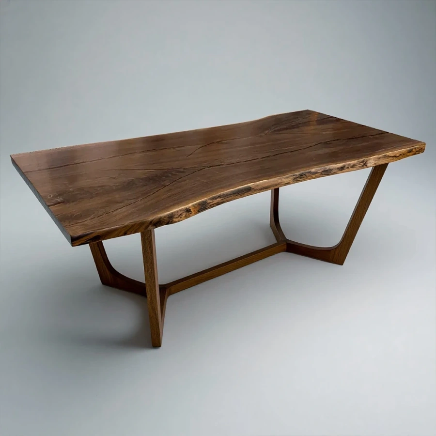 Обеденный стол Interior из массива ореха в интерьере столовой в стиле mid-century modern.