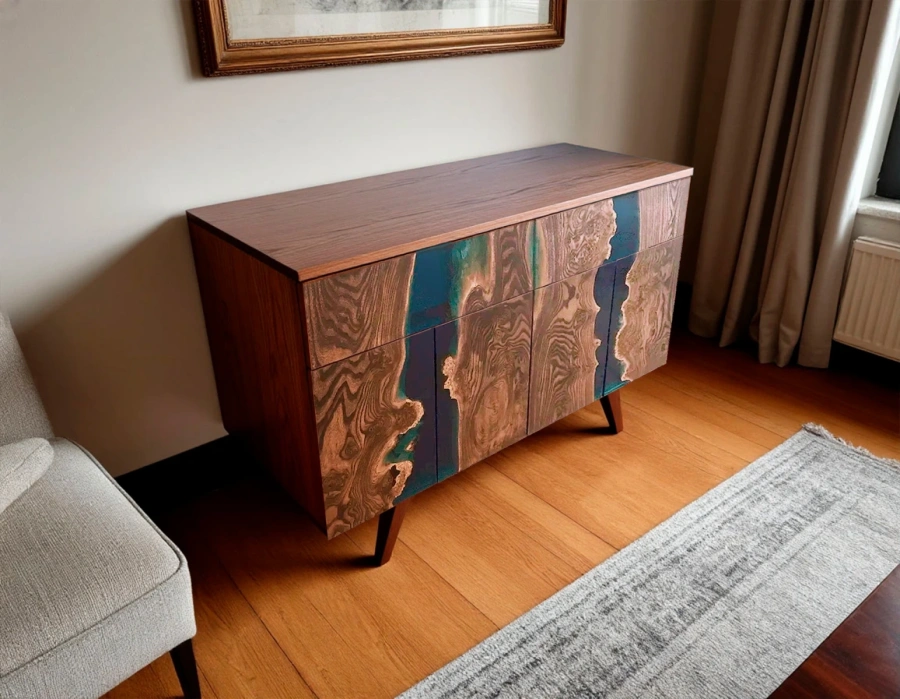 Тумба комод из массива дерева карагач с бирюзовой заливкой эпоксидной смолой в интерьере гостиной