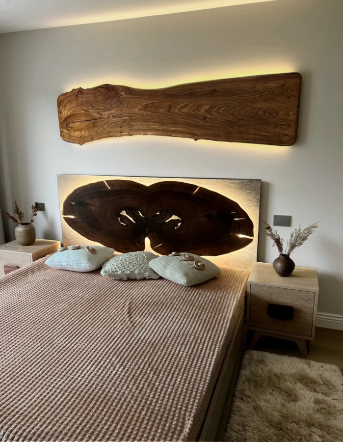 1252-276-krovat-dvuspalnaya-s-unikalnym-izgolovem-iz-massiv-31