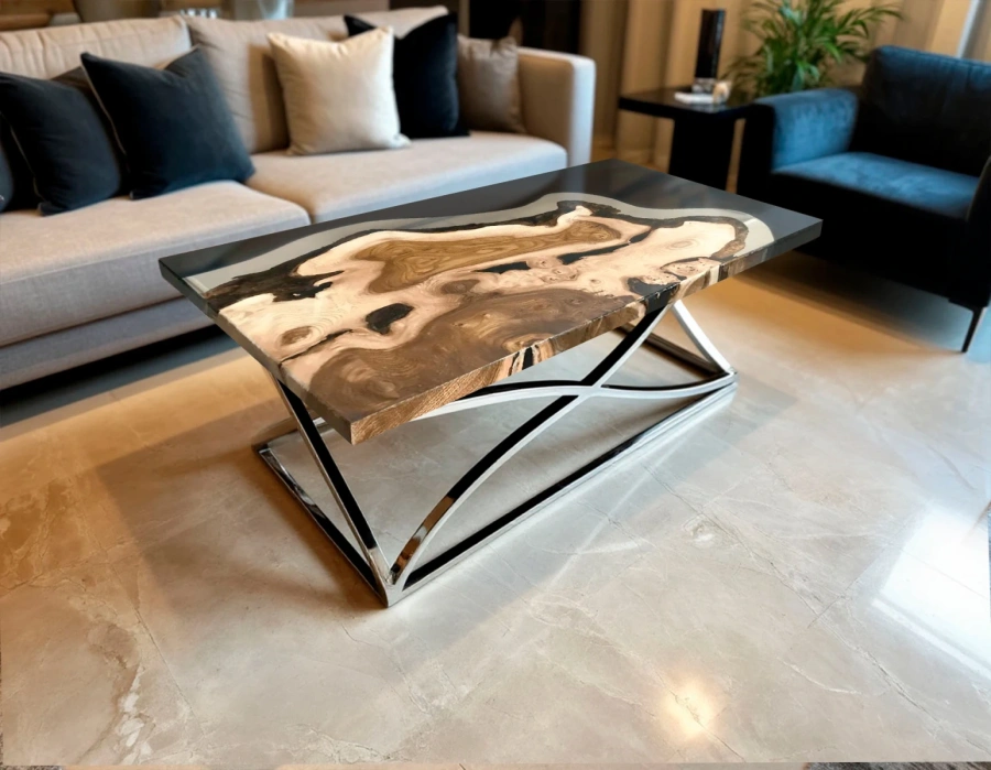 Дизайнерский стол «Fantasy» из натурального дерева и металла в современной гостиной