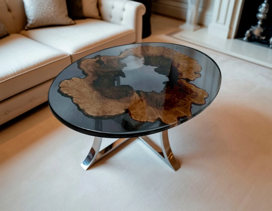 Столешница стола Exotic maple — фактура натурального клена и черная смола