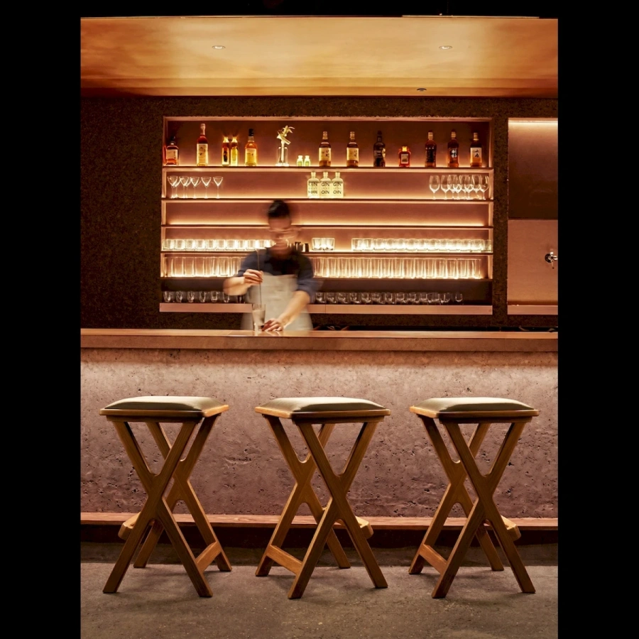 1252-534-barnyj-taburet-iz-dereva-s-h-obraznymi-nozhkami-14