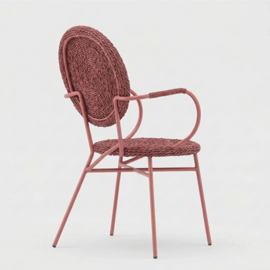 Стул из ротанга для террасы Дуглас гармония формы и функциональности 