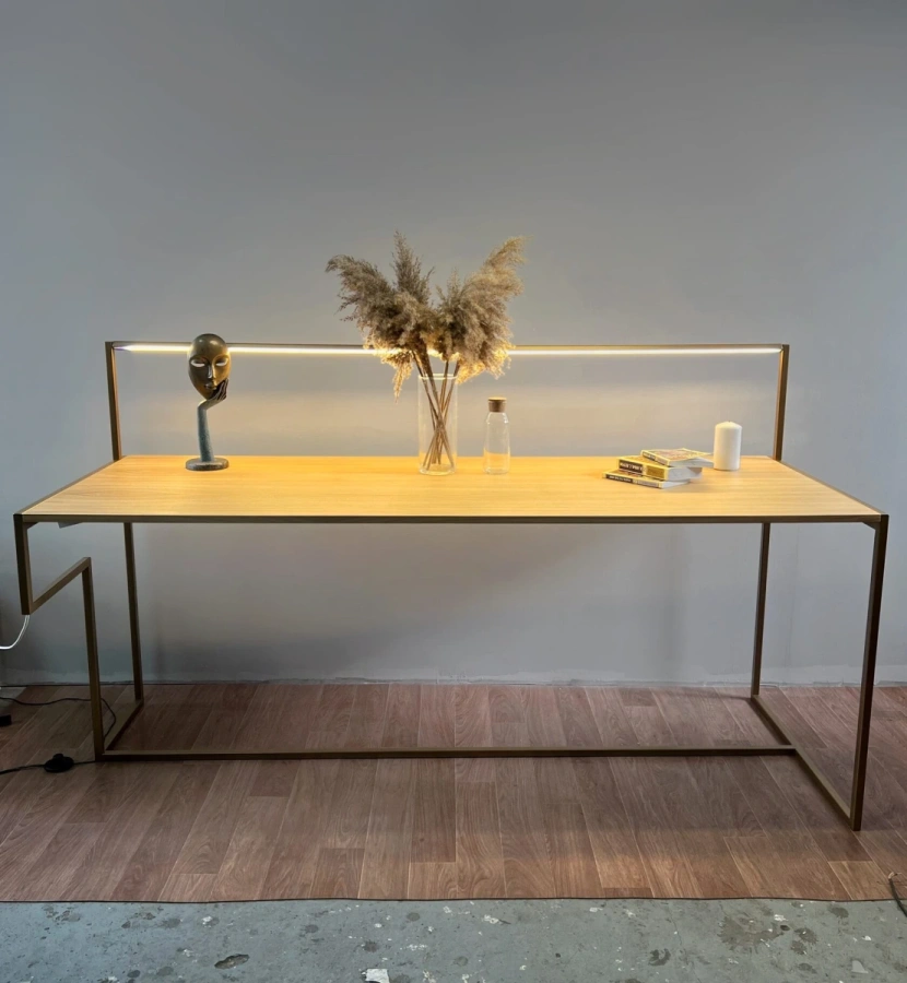 1280-000064-stol-myory-ele-metallicheskij-stolik-v-lakonichnom-dizajne-s-podsvetkoj-02