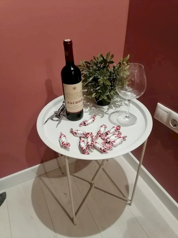 Столик MyOry Esto в интерьере стиля лофт с кирпичной стеной