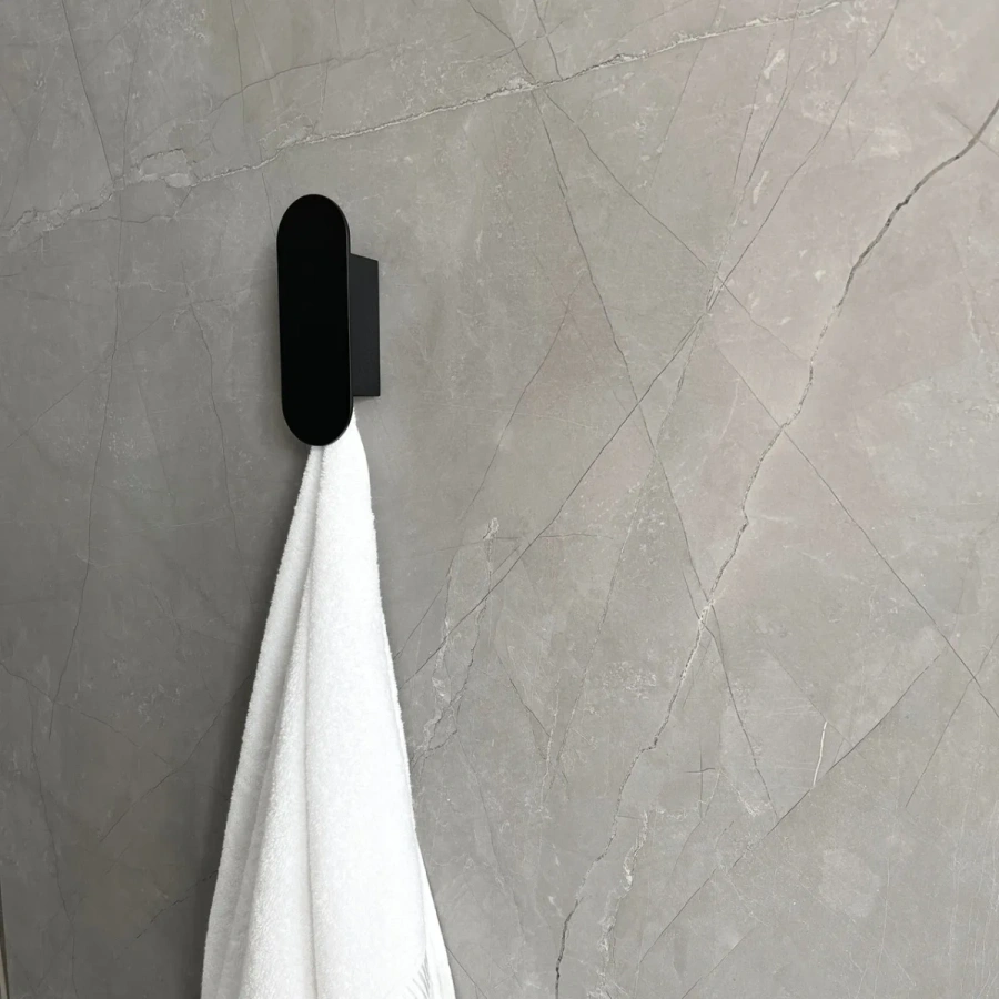 Стильные крючки MyOry Osata Round в прихожей в стиле минимализм