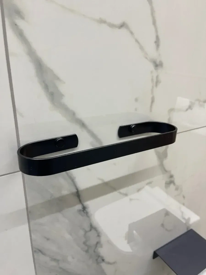 Металлическая вешалка MyOry TowelMar в интерьере бани или сауны