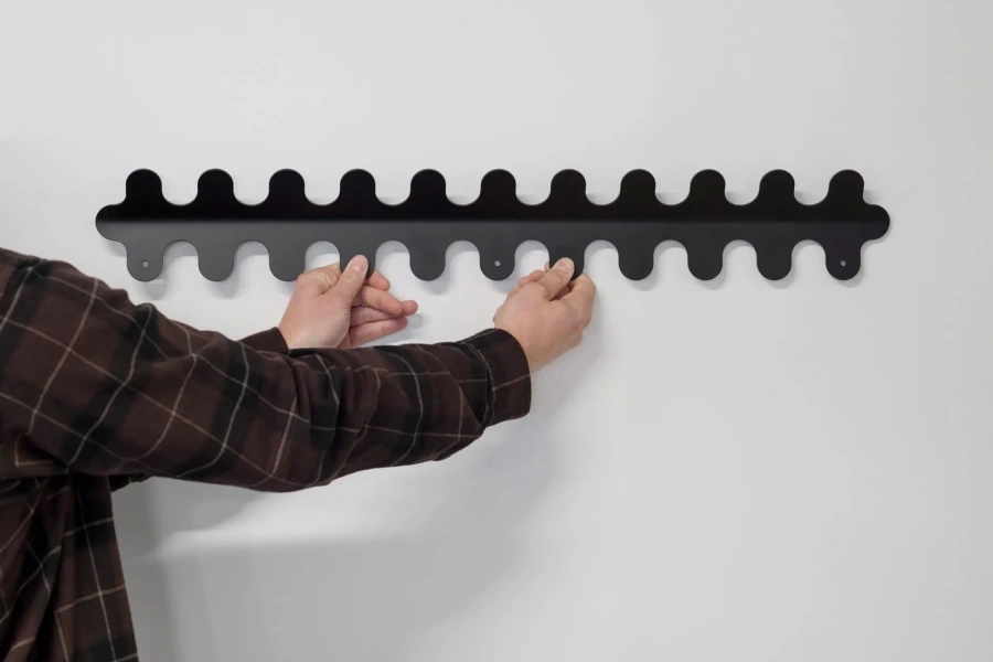 MyOry Ex Five — дизайнерская вешалка, превращающая порядок в искусство