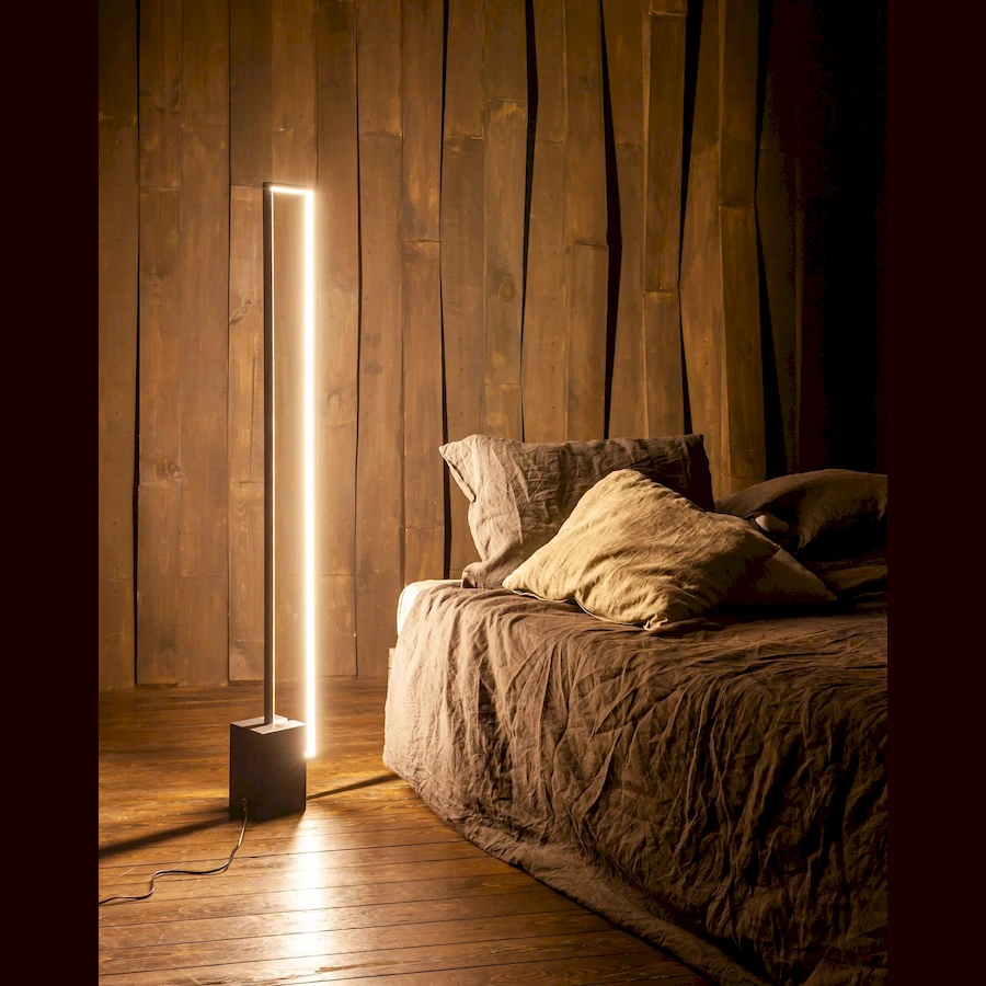 Купите напольные светильники. торшер черный - 140 см производство glode "Quadrolumen -" и Ваш интерьер несомненно преобразиться, поскольку над изготовленной в ручную мебелью работали лучшие дизайнеры мебели. Каталог мебели из России - AdtPro. Id-1