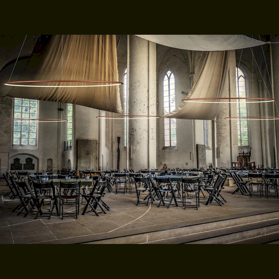 Атмосфера в комнате станет приятнее, а дизайн жилища неповторимым если Вы закажете потолочные светильники. люстра производство glode "Olamp". Каталог мебели из России - AdtPro. Id-6