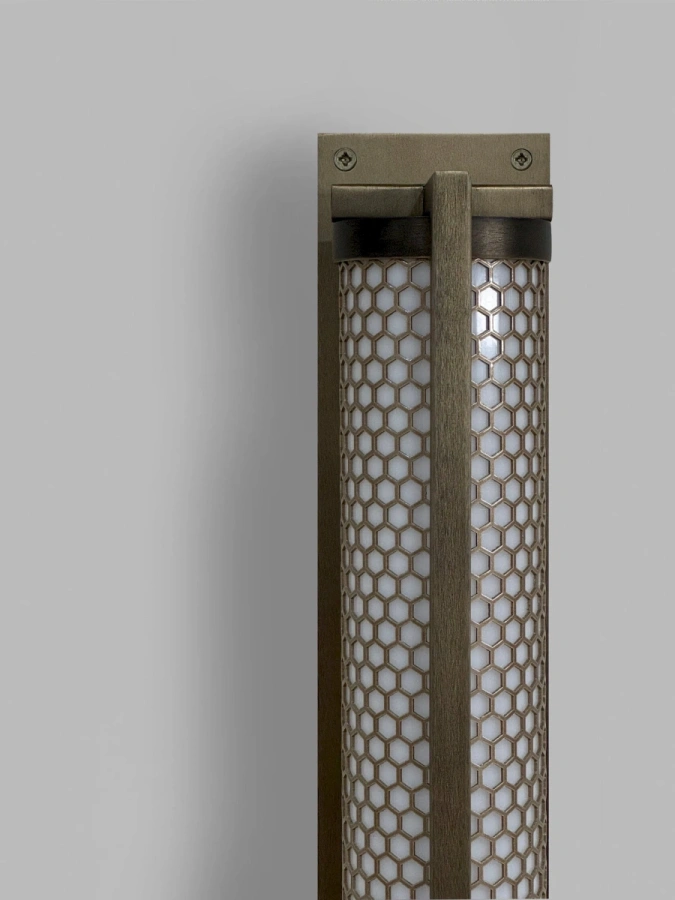 1304-110377-1-bra-nastennyy-svetilnik-satinirovannaya-latun-120-00_524729051